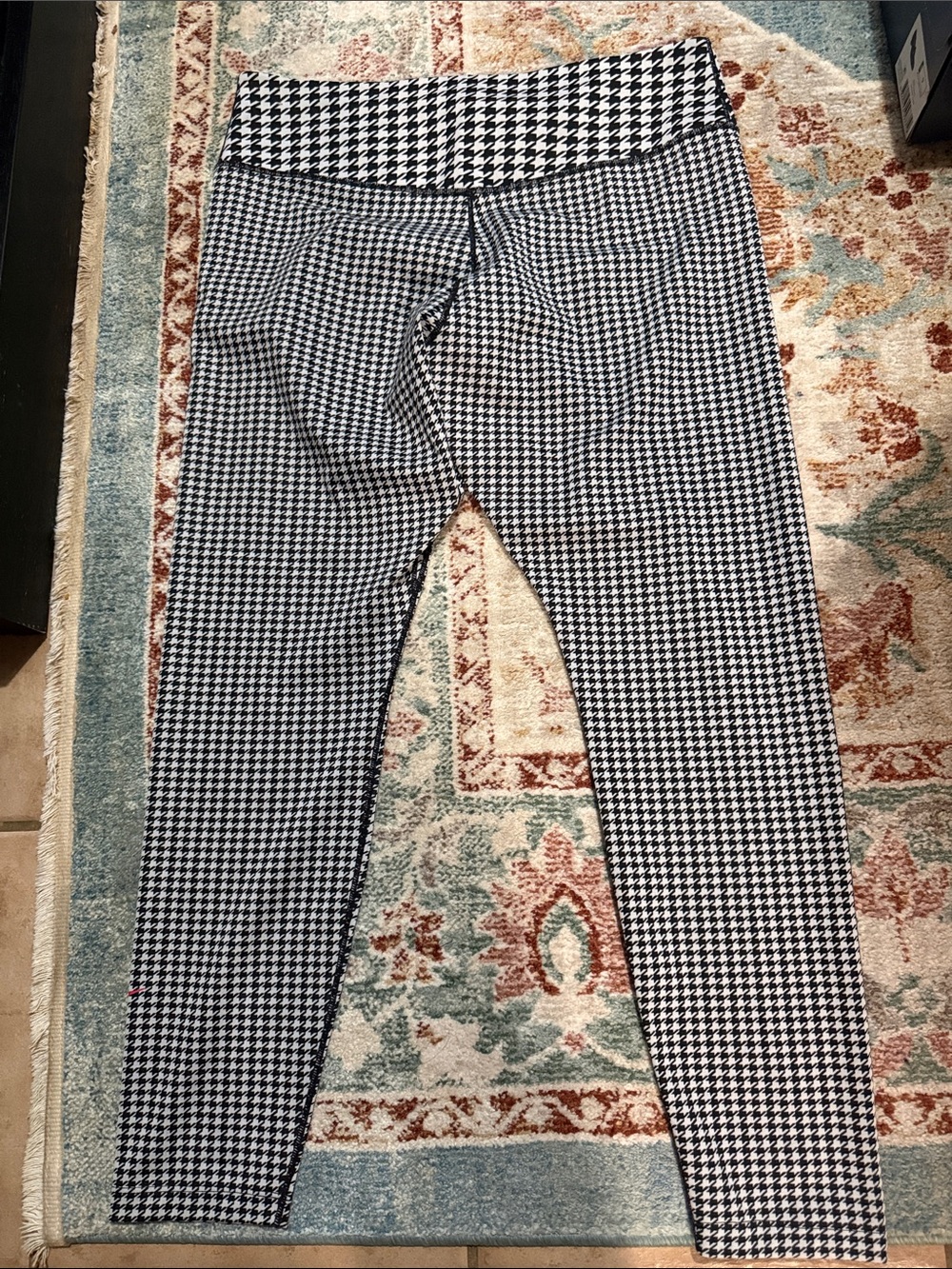 Nike Black & White Houndstooth Full Length Leggings